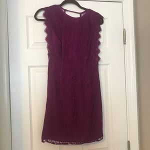 Open back, sleeveless lace mini dress